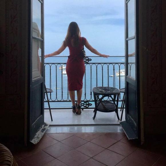 Meet your Posher, Racquęl - Picture 1 of 1